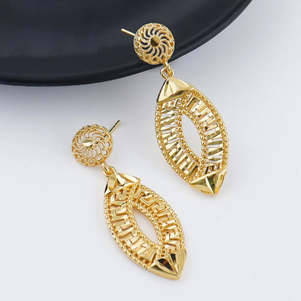 Luxury Gold Wedding Accessories