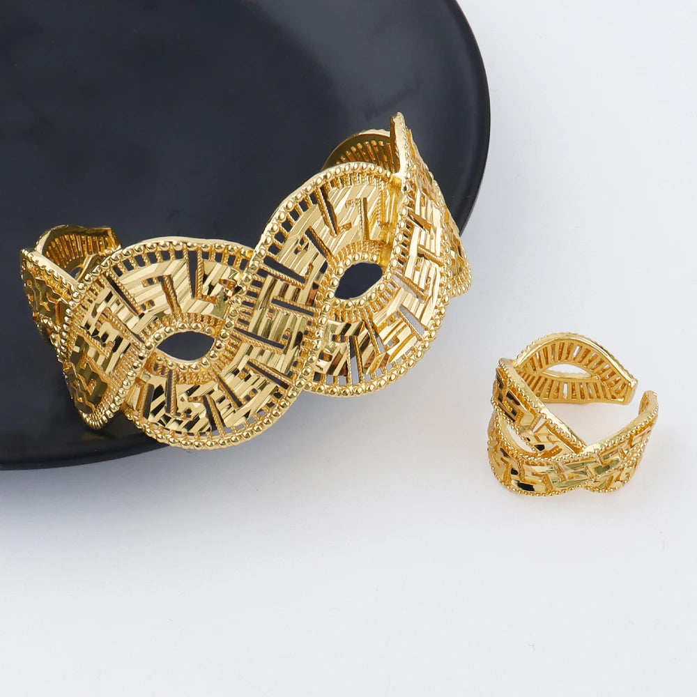 Luxury Gold Wedding Accessories