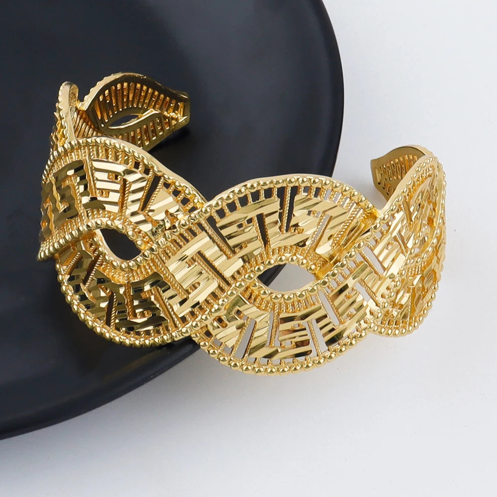 Luxury Gold Wedding Accessories